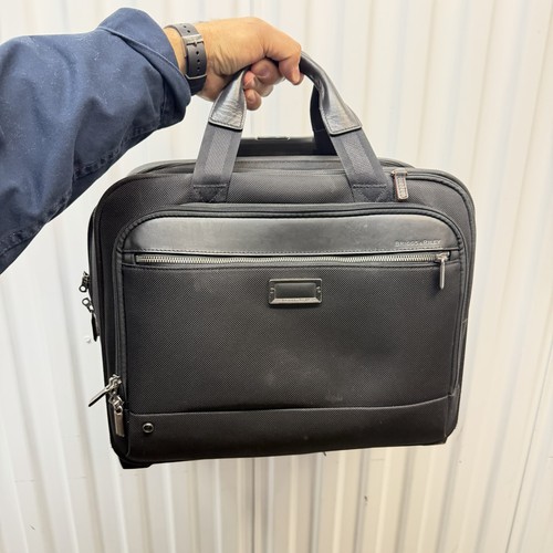 Briggs & Riley Medium Upright Expandable Black Carryon rolling Luggage $500+⭐️