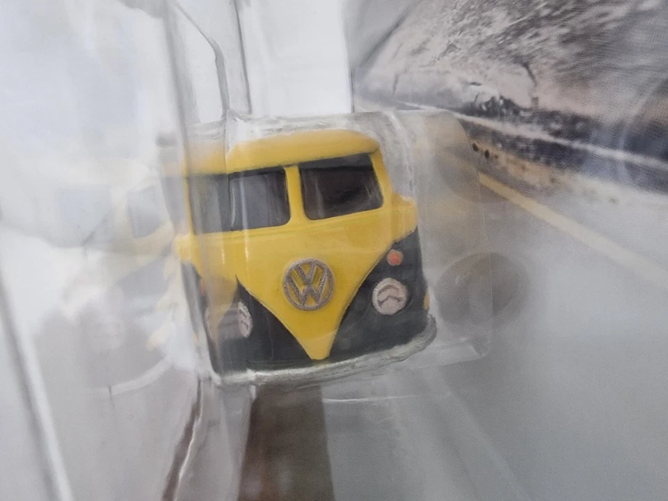 Hotwheels GTJ42 - VW Classic Bug & T1 Transporter Pickup Set #NEW - Image 4 of 4