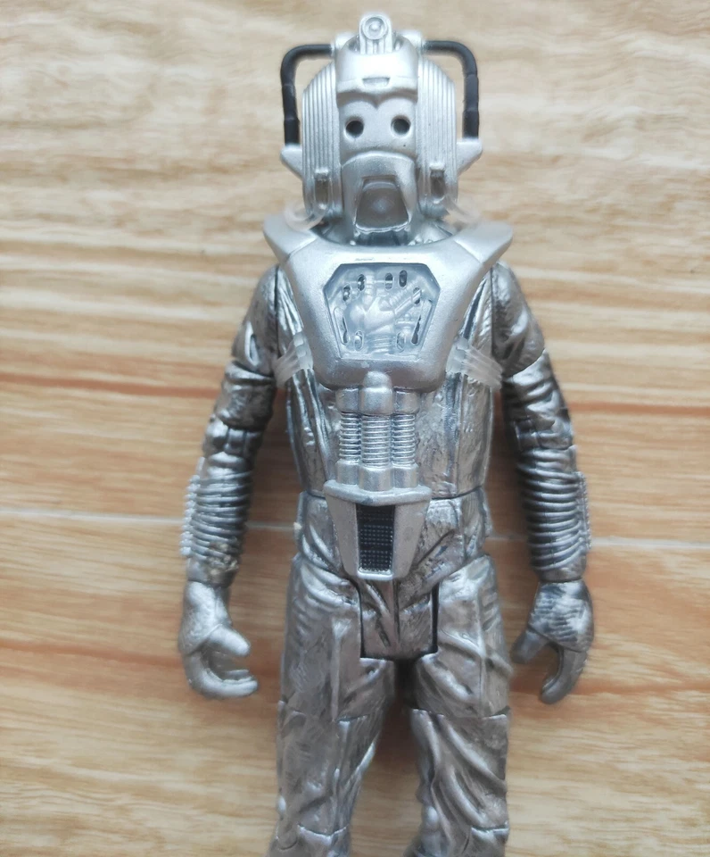 Figura de acción Doctor Who Cyberman 5,5" antigua suelta A2 Foto 4 de 4