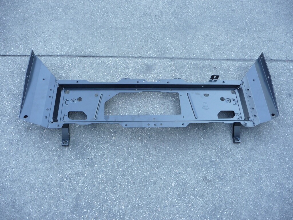 2017-2019 Audi R8 Rear Fastening Mount Bracket Beam 4S9813335 4S8813219G OEM NEW
