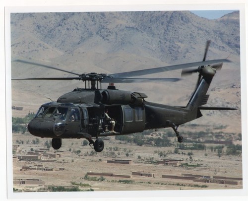 2004 25th Division UH-60 Black Hawk Helicopter Bagram Afghanistan 8x10 Photo