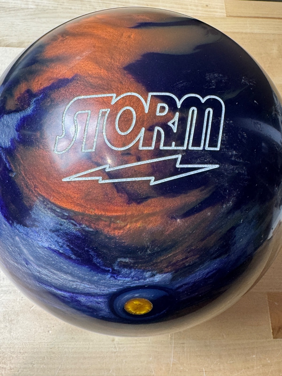 Solid Equinox Storm ボウリングボール BowlerX.com - Ball Bowling Solid Equinox Storm 14LB ボール