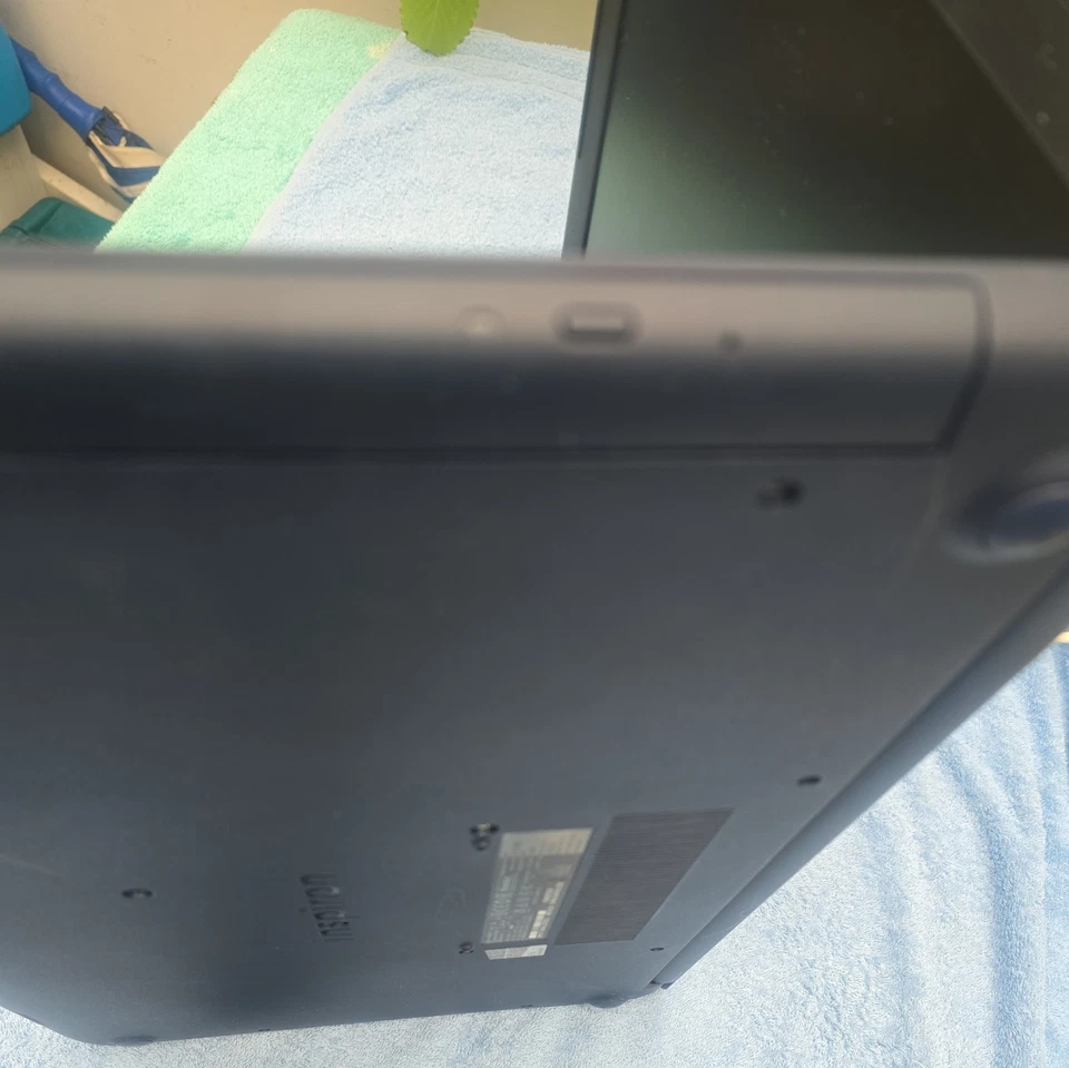 Dell Laptop Inspiron 5767 17.3" In Core i7-7500U 2.90Ghz 16GB DDR4 RAM 512GB SSD - Image 3 of 4