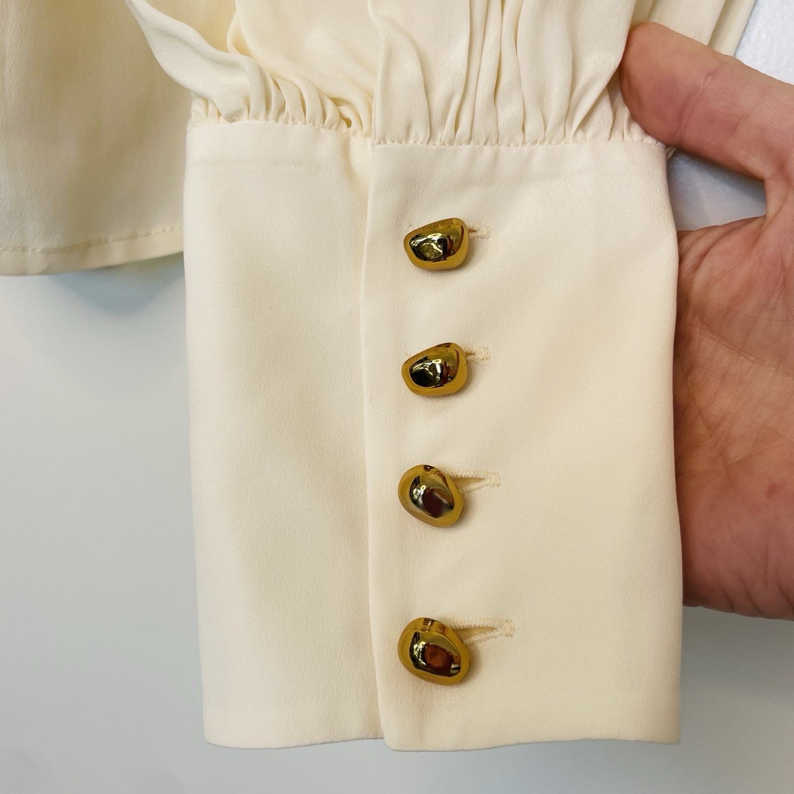 Zimmermann Silk Pussybow Blouse Size 1/AU 10/US 6 Elegant Old Money Gold Button