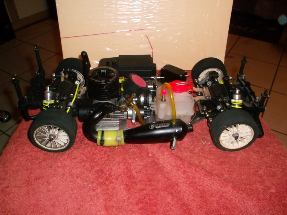 RC-Auto-Verbrenner mit Nitromotor 1:10 Maßstab 2WD mit 2Gang-Automatik - Bild 3 von 4