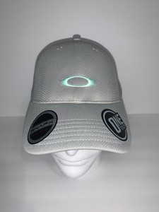 oakley tech cap