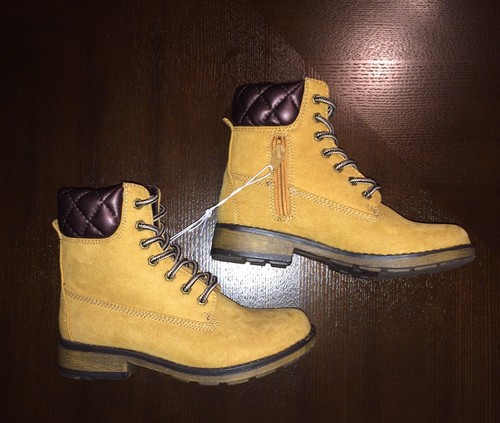 Adorable Niñas Stevies Botas Con Cordones Marca Camel/Marrón. tamaño 13  jóvenes Nuevo con etiqueta. | eBay