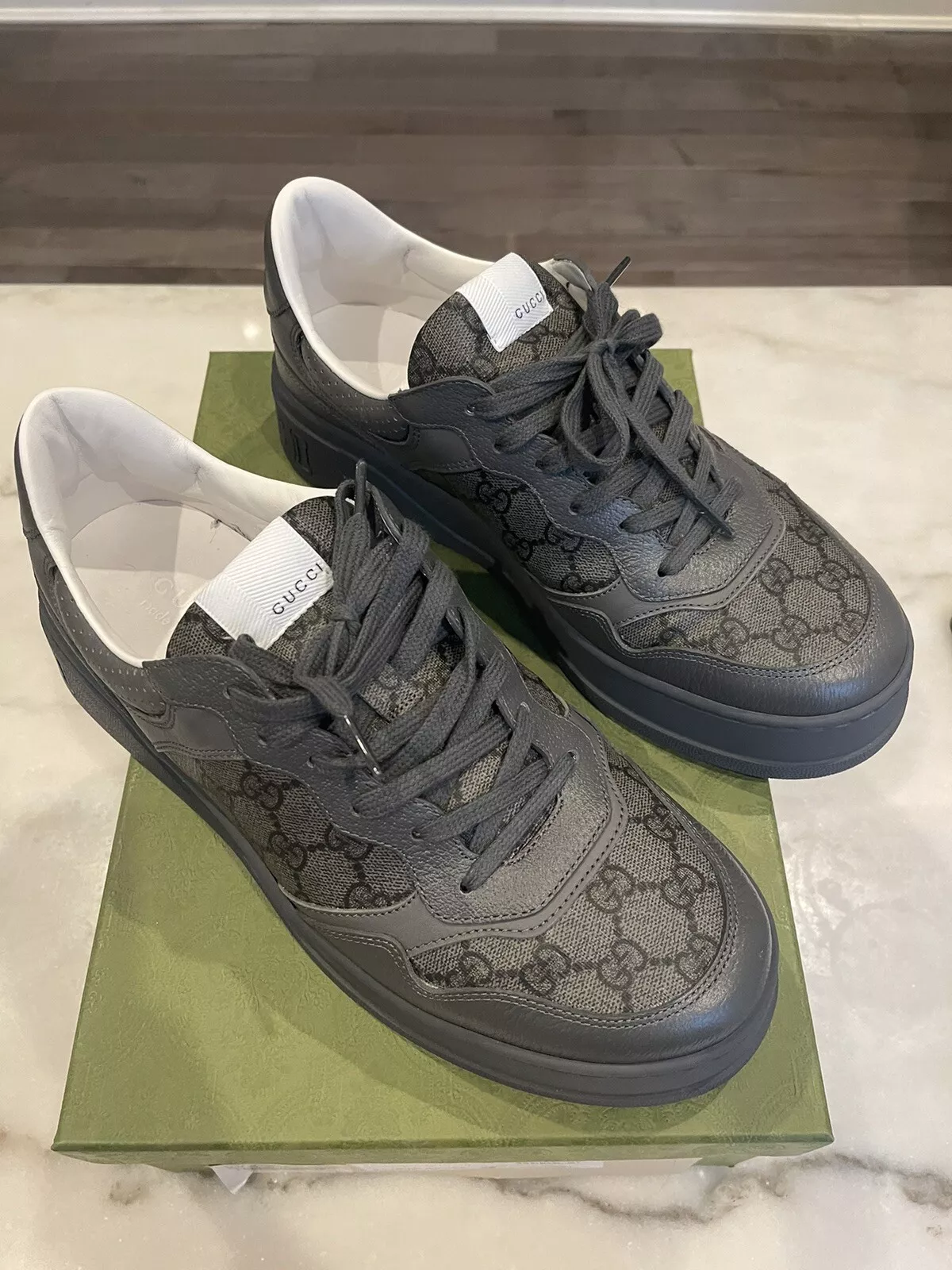 BASKETS À LACETS GG HOMME GUCCI   TAILLE 10 (EU) = TAILLE 10,5 (US)