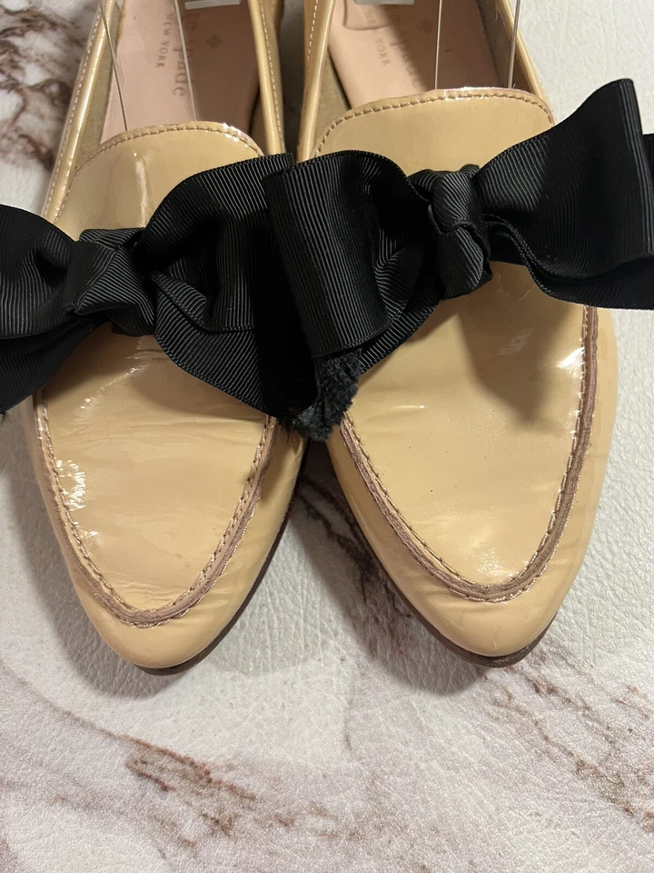 Mocasines KATE SPADE NEW YORK Cosetta Too Pointed Too Pointed Too Bow Talla 6 M charol Foto 3 de 4