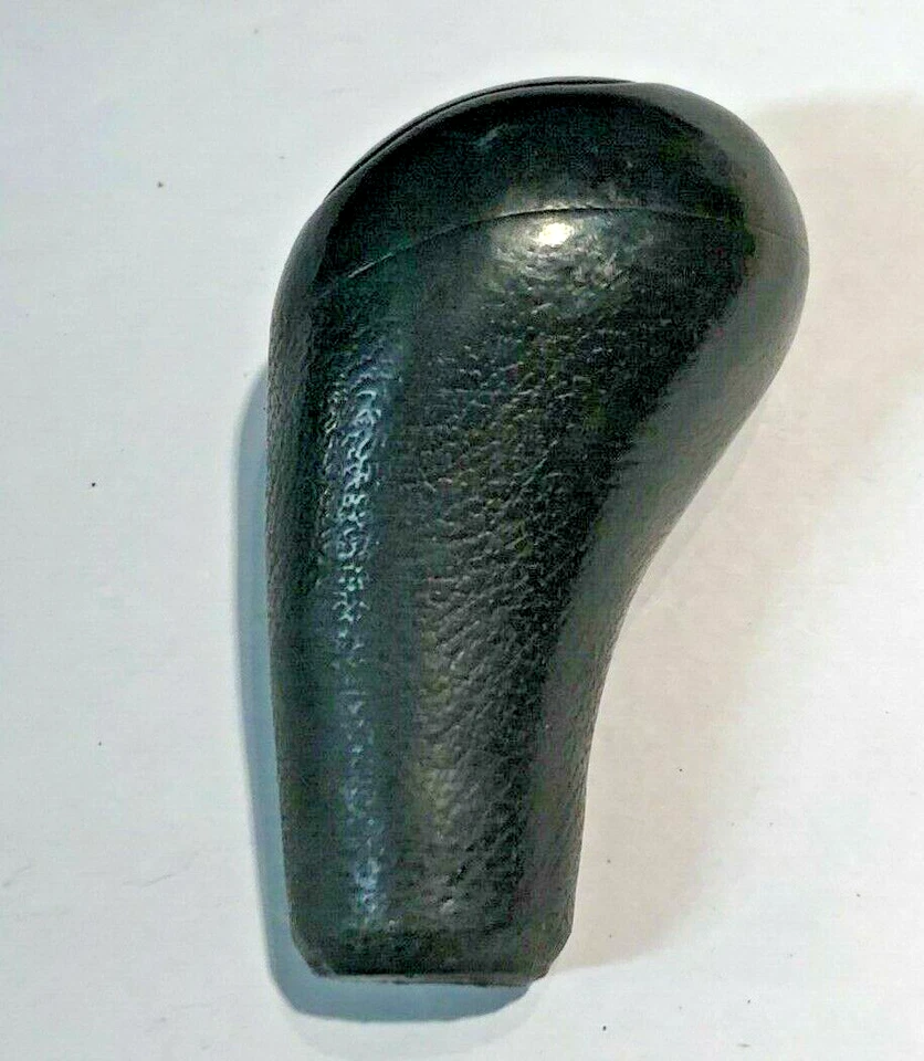 1996 1997 1998 1999 2000 2001 Saturn SL SW SC 1 2 Manual Gear Shift Shifter Knob - Image 4 of 4