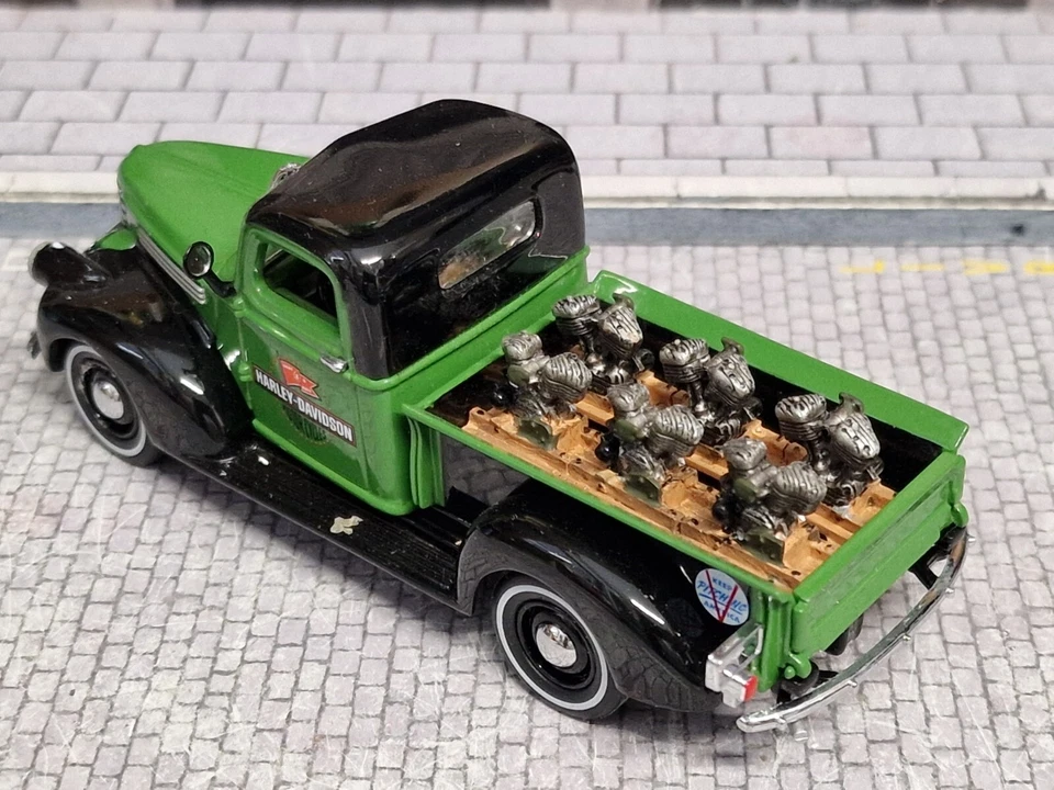 MATCHBOX 1/43 - CHEVROLET PICKUP 1941 - HARLEY DAVIDSON - Immagine 2 di 4