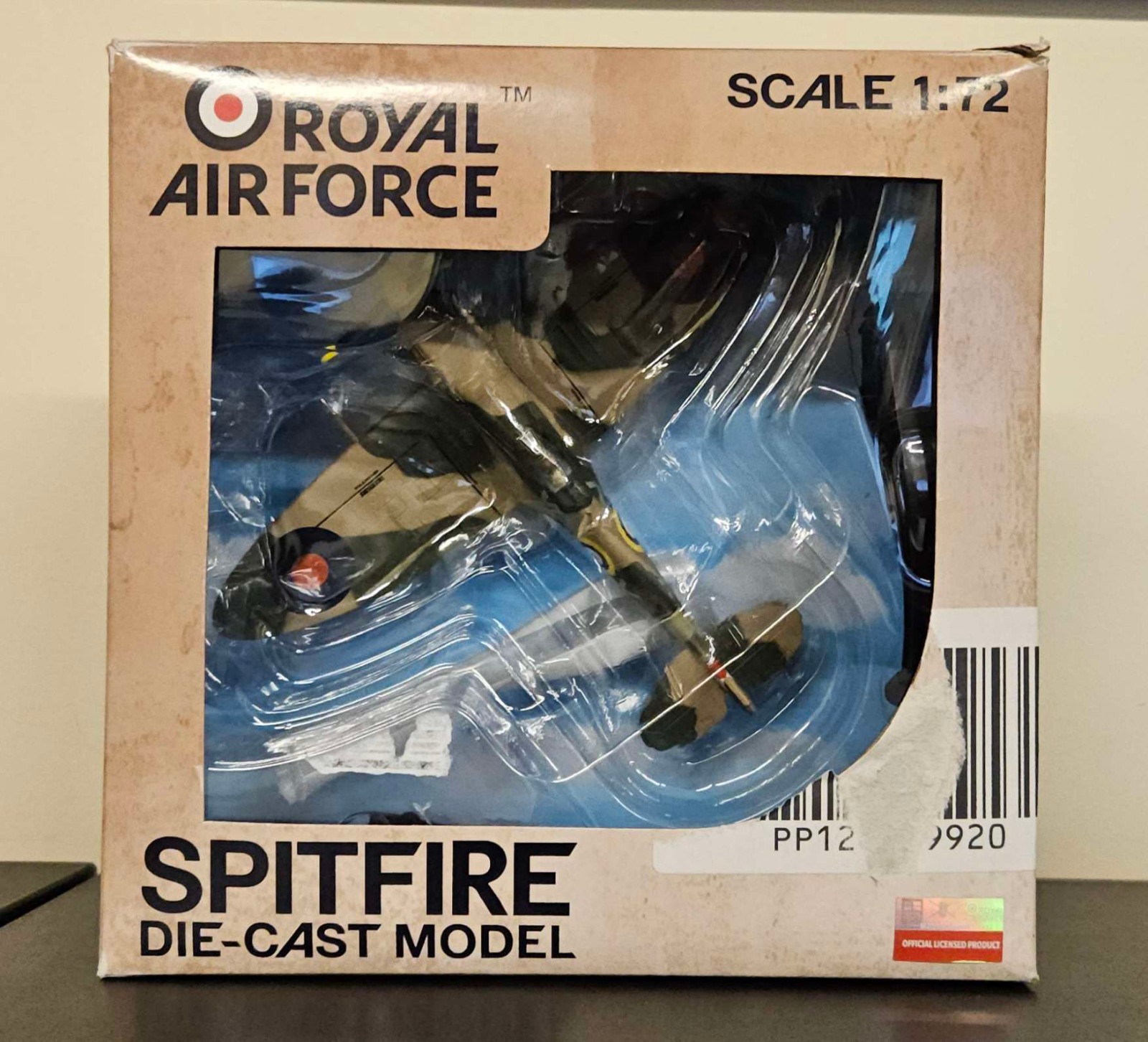 RAF 1/72 SUPERMARINE SPITFIRE MK VB 1941 40605 - MODEL DAMAGE