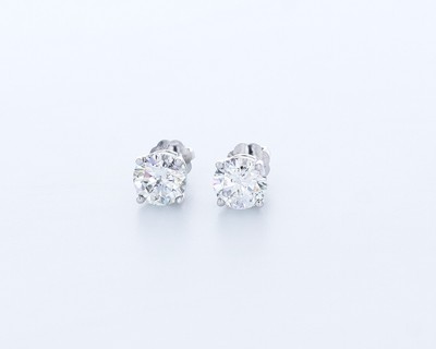 Klassische Ohrstecker 0,7 kt Laborgefertigte Diamanten D/VVS1 Rundschliff 14 K Weißgold 4 Krappen