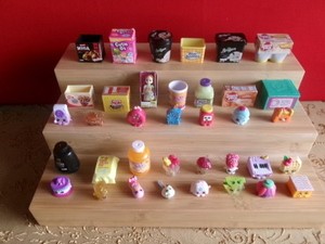 Lot of (30+) Pretend Play Food Items in great condition