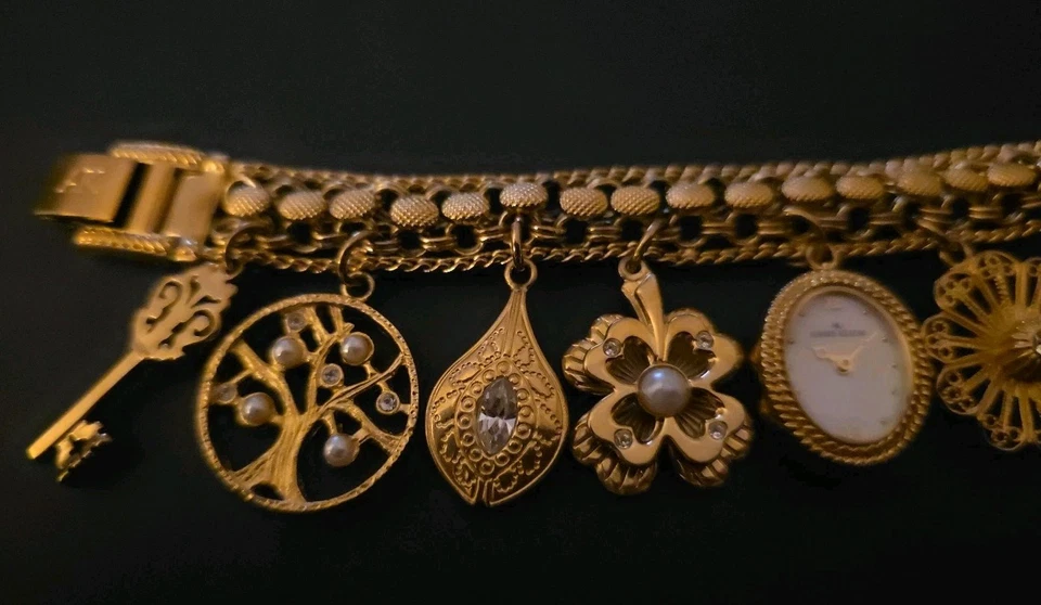 Anne Klein Vintage Style Gold Plated w/8 Charms Bracelet/Oval Watch ~ NEVER WORN - Image 2 of 4
