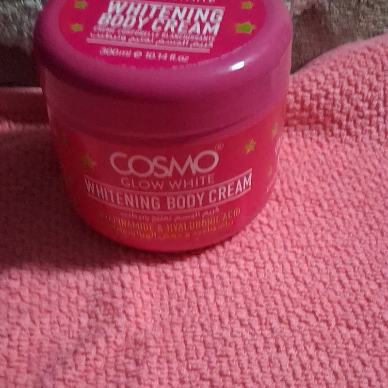 COSMO Glow White Whitening Body Cream with Glutathione & Kojic Acid 500ml