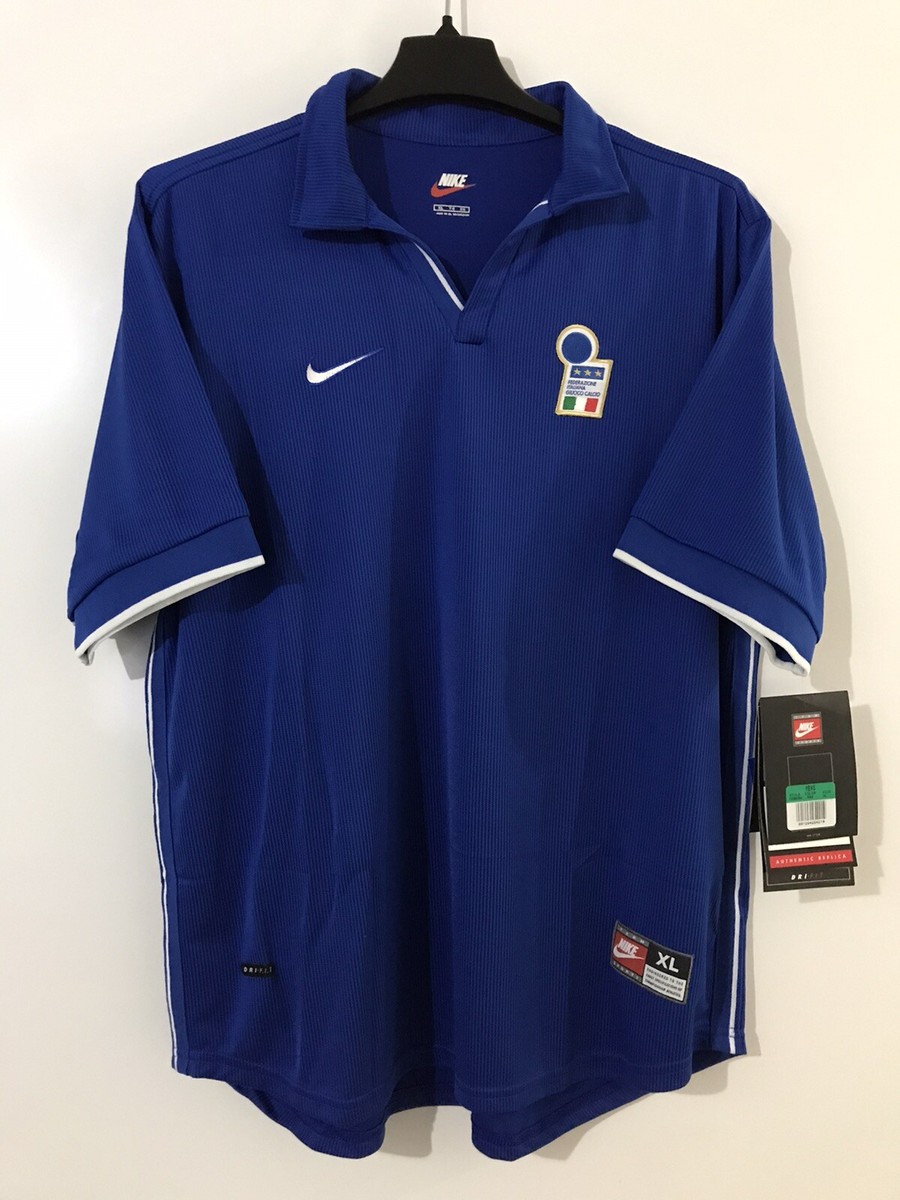 希少！Nike イタリア代表2005年レプリカユニフォームM 早い者勝ち☆希少 レア NIKE イタリア 代表 半袖 ユニフォーム M