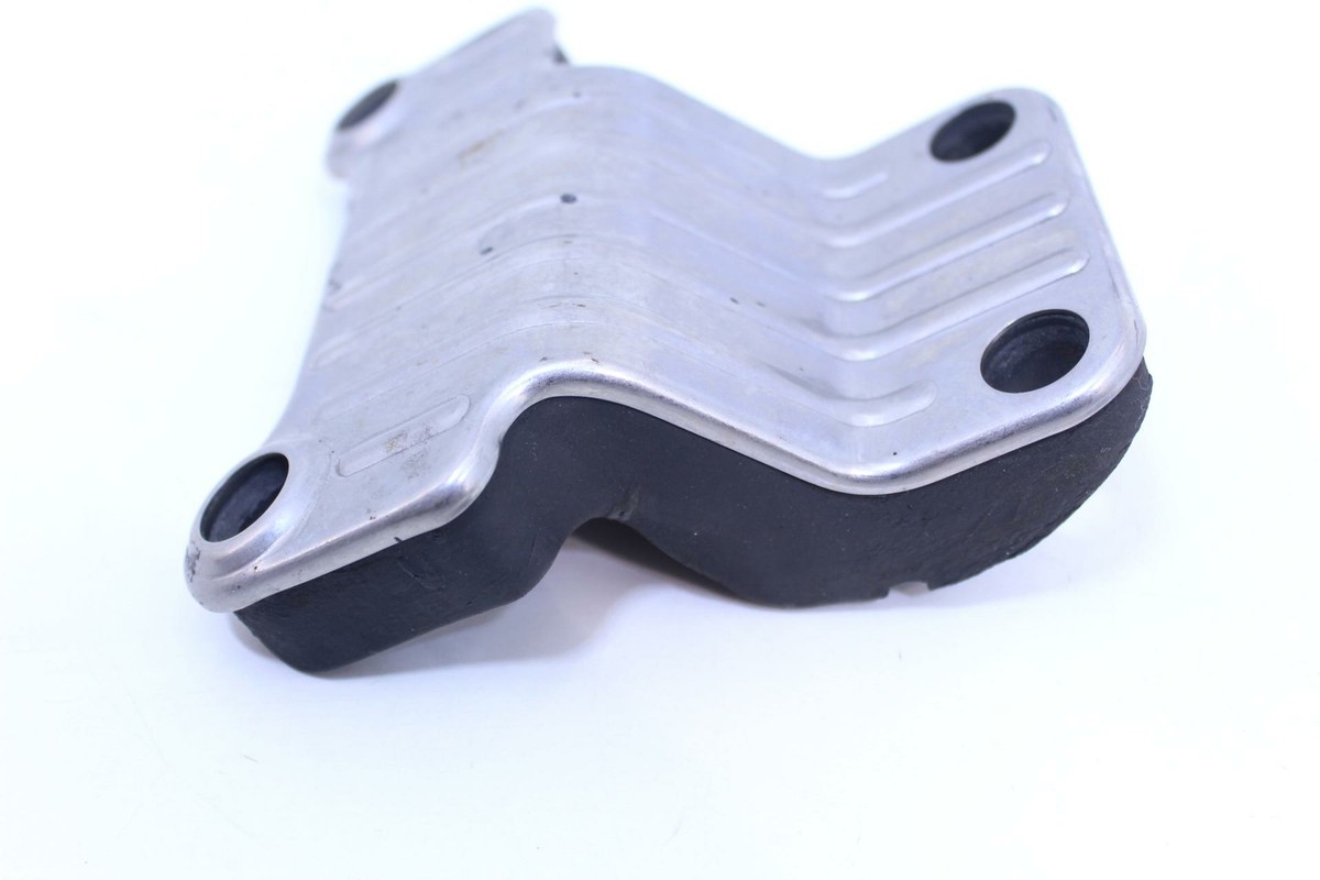 M❤︎ 1998 1999 KAWASAKI NINJA ZX9R OEM ENGINE MOUNT MOTOR BRACKET