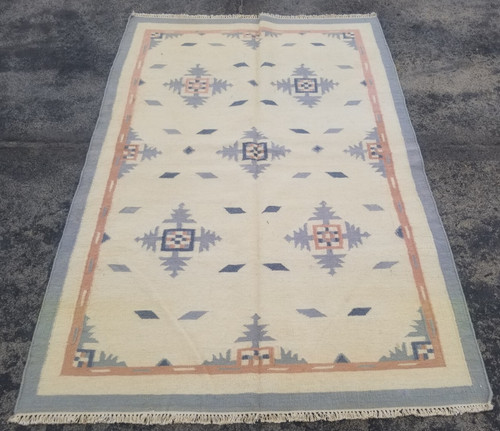 Vintage Traditional Handmade Beautiful Floral Kilim Floor Rug Carpet 180x123 cm