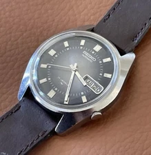 seiko 7009-8019 P vintage automatic Blue Sunburst Dial Watch Day Date 1985