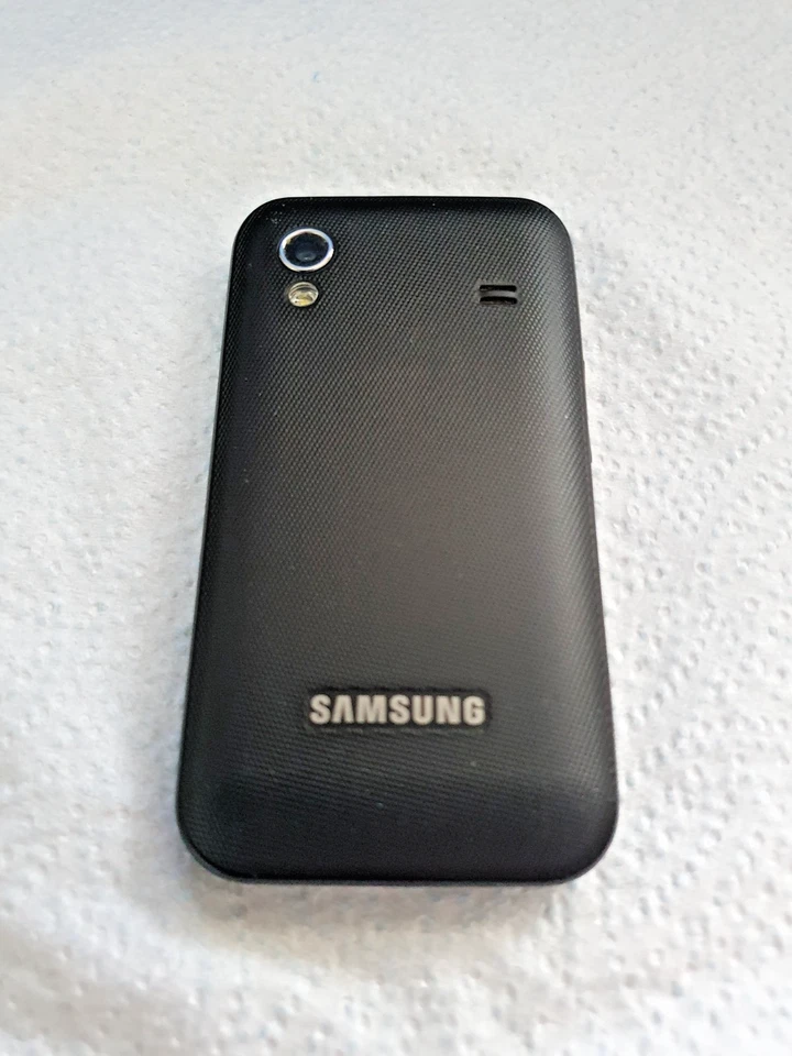 Samsung galaxy ace gt mobile phone, photo 4 of 4
