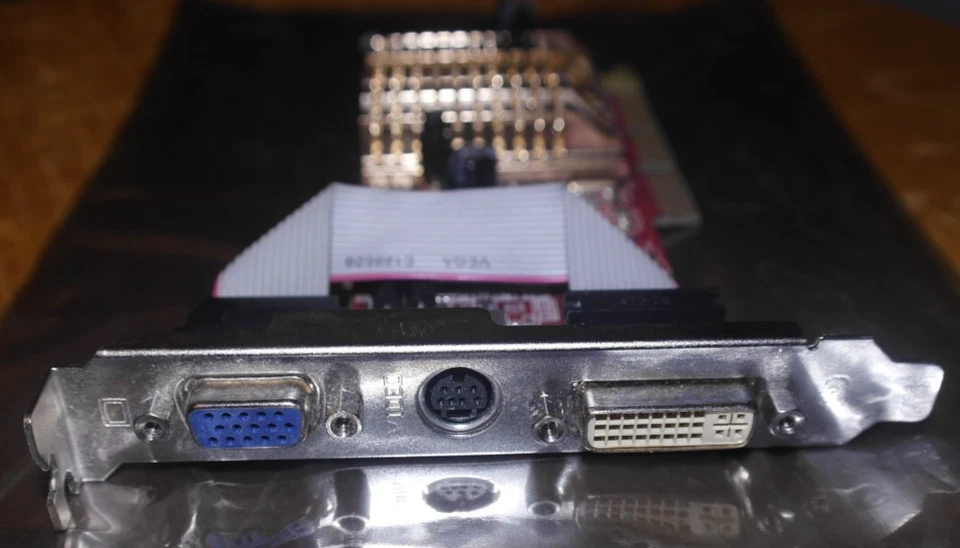 Video card MSI RX9250 128MB VGA DVI S-Video AGP Universal - Image 3 of 4