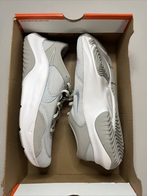 W NIKE LEGEND ESSENTIAL 3 NN (WOMENS 11)