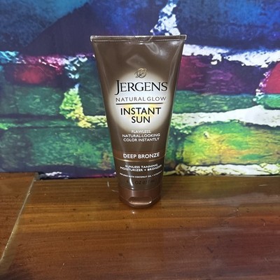 Jergens Natural Glow Instant Sun Bronzing Moisturizer, 6.0 fl oz