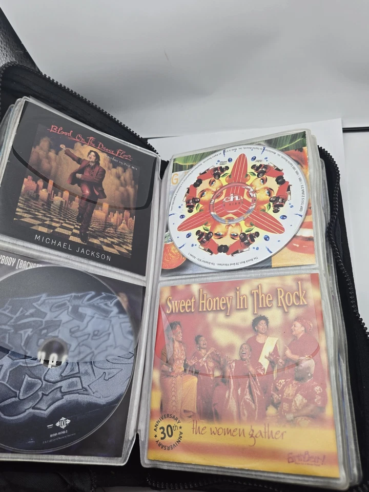 Vintage Lot of 70 Music CDs 90s, Soundtracks, Pop, R&B, in Case binder - Image 4 of 4