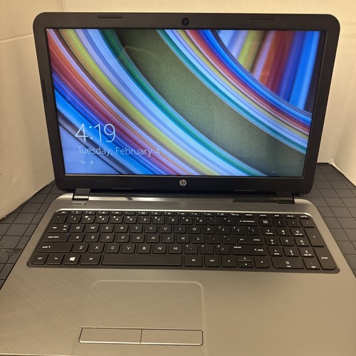 HP 15-g042cy 15.6 Screen Notebook PC Laptop Windows 8 Charger Included