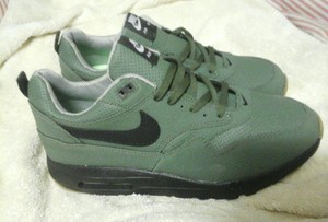 nike air max color verde militar