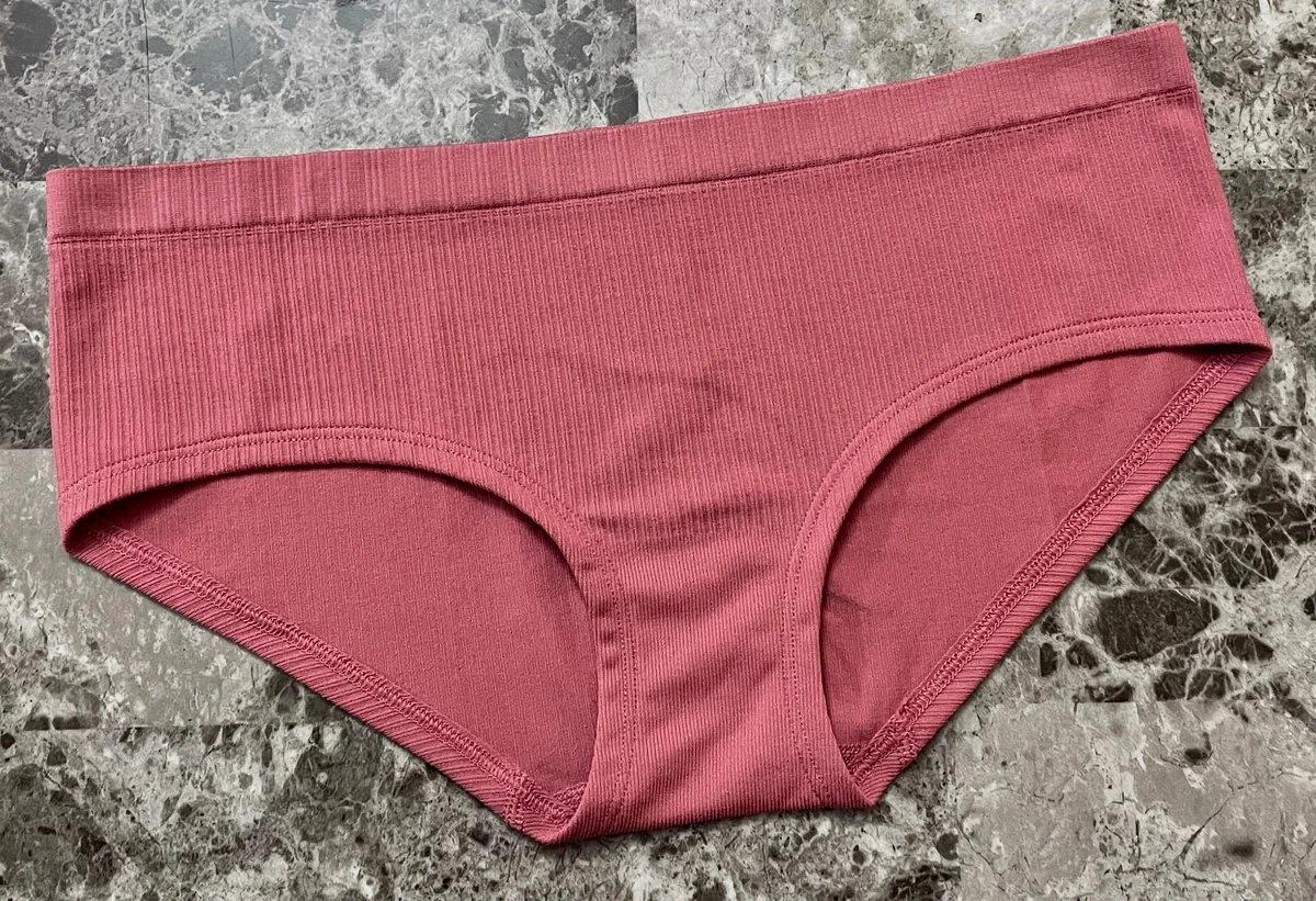NWT VICTORIA S SECRET MEDIUM PINK RIBBED STRIPE SEAMLESS HIPHUGGER PANTIES