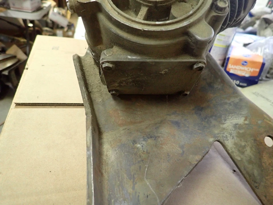 Compresor de aire Buick Limited Riviera Roadmaster 1958 para sistema Air Poise Ride Foto 3 de 4