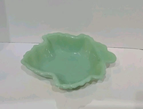 Vintage Anchor Hocking Fire King Jadeite Maple Leaf Candy/Nut Bowl Trinket Dish