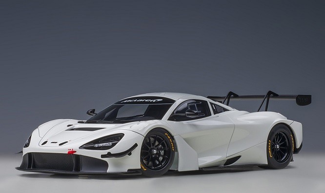 Autoart 81940 - 1/18 McLaren 720S GT3 Plain Body Version (White) - New