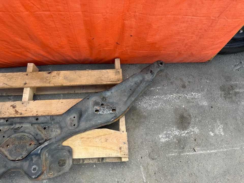 14-20 INFINITI Q50 17-20 Q60 AWD TRACCIÓN TOTAL - SUBCHASIS DELANTERO PLACA DE DESLIZAMIENTO 316 Foto 3 de 4