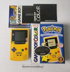 Game Boy Color CGB-001 Violet + Pokémon Yellow 1995 - Version Espagnole - Japon