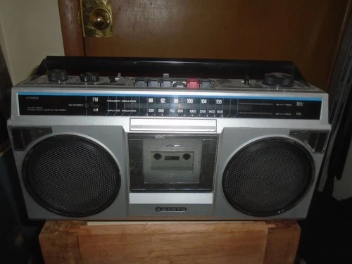 Vintage Sanyo M9802 Silver Boombox AM/FM Radio Works Cassette Works