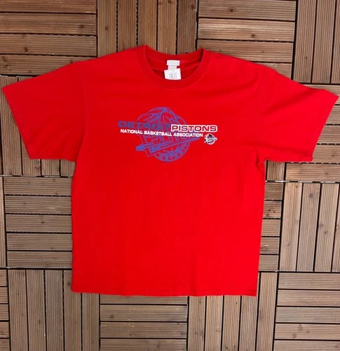 Detroit Pistons Vintage Y2K Red NBA Basketball T-Shirt Tee Size XL