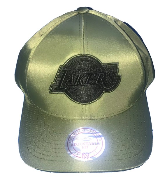 green lakers hat