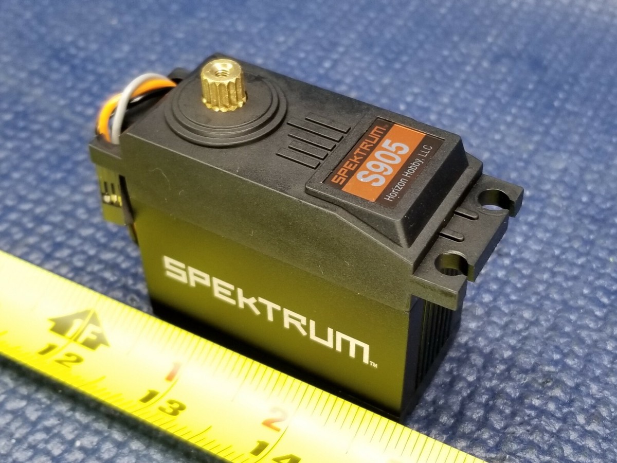 Spektrum S905 High-Torque Steering Servo - 555.50 Oz-in, For Large Scale Arrma 8s, Kraton, Super Baja
