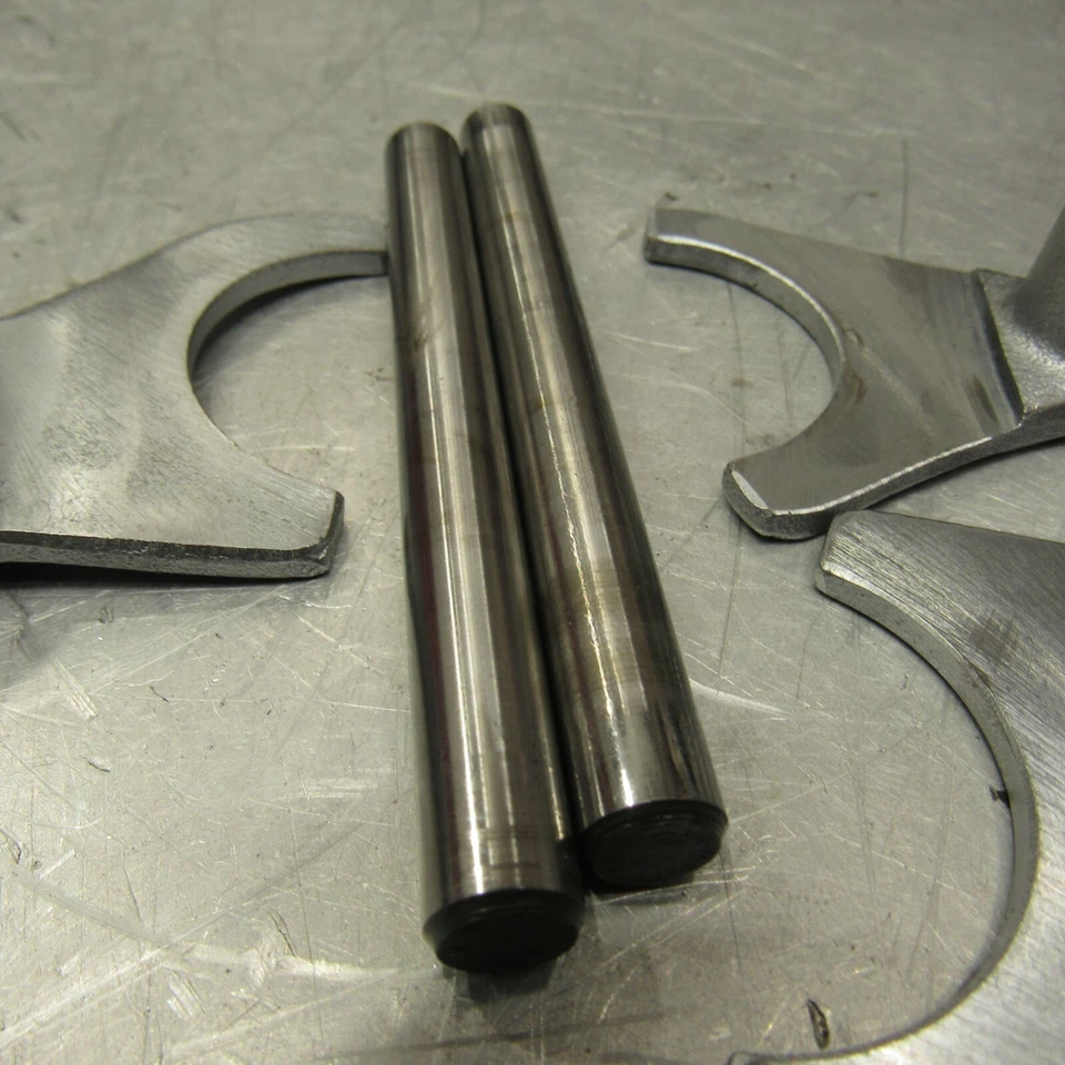 Suzuki 1971-75 TM400 1972-77 TS400 Fifth 5th Drive Gear Shift Fork 25231-165 - Image 3 of 4