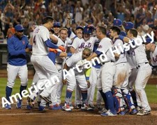 Wilmer Flores walk off Home Run against Oakland A’s 2017 Photo Print Poster Mets