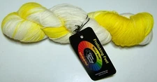 480 yd Done Roving FROLICKING FEET Superwash Merino Fingering sock yarn LEMON ME