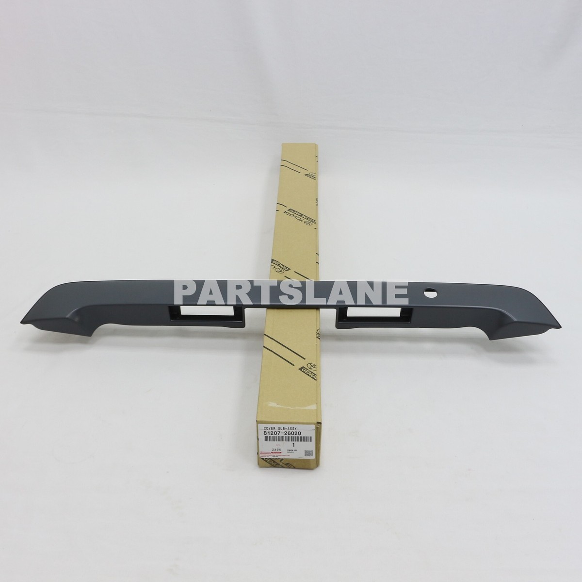 81207-26020 Toyota OEM Genuine COVER SUB-ASSY, LICENSE PLATE LAMP