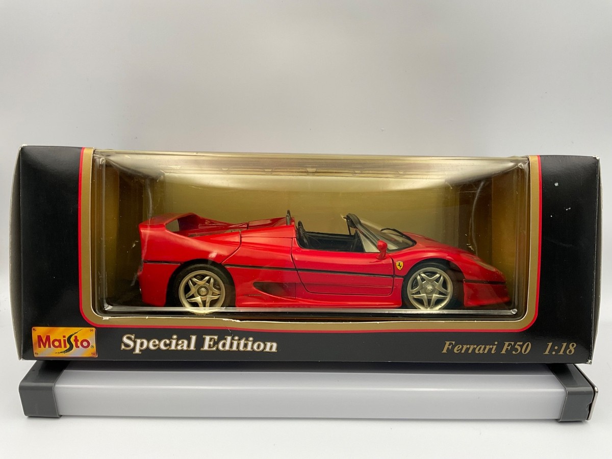 フェラーリ Ferrari 1/18 スケール 模型 F50 本格 プラモデル s-l1200.jpg