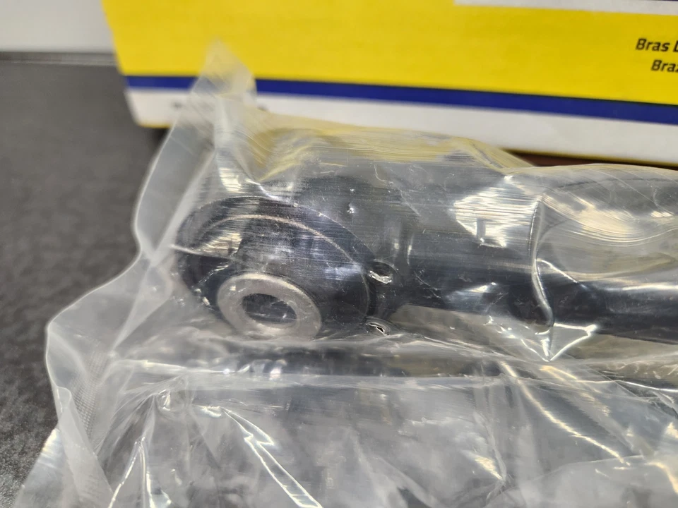 Moog RK641853 Suspension Control Arm Quality Car Part ~ Brand New in Box - Image 2 of 4