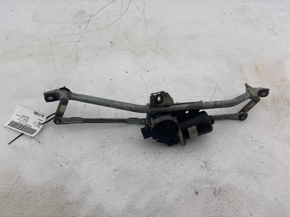 2000-2002 Audi S4 Windshield Wiper Linkage & Motor OEM 8D01-955-113-C - Image 2 of 4