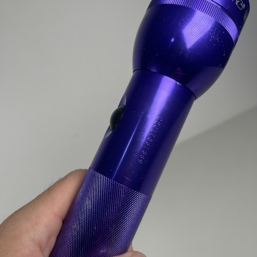 Mag-Lite 2D Cell Aluminium Purple Torch Flashlight Metal Battery - Picture 4 of 11