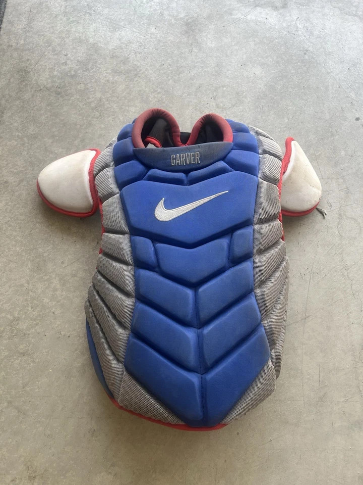 Juego de equipo Nike Catchers para adultos juego de 17 pulgadas Mitch Garver conjunto Foto 2 de 4